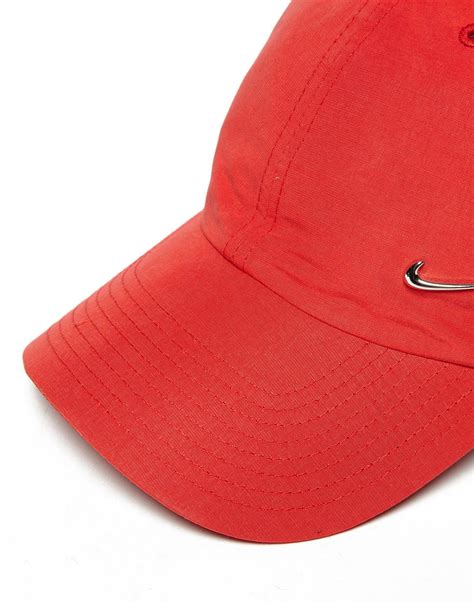 nike side swoosh cap